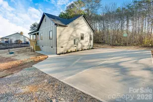 2804 Drummond St, Connelly Springs, NC 28612 - Photo 5