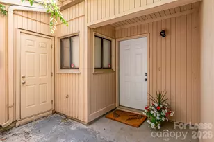 8005 Horse Chestnut Ln, Charlotte, NC 28277 - Photo 3