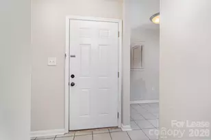 8005 Horse Chestnut Ln, Charlotte, NC 28277 - Photo 5