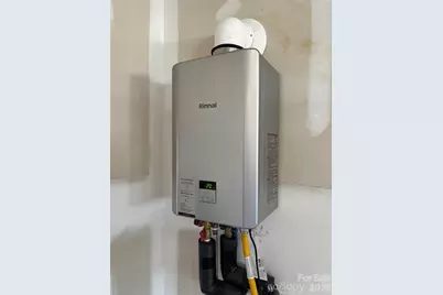 12113 Bradshaw Court, Charlotte, NC 28278 - Photo 9