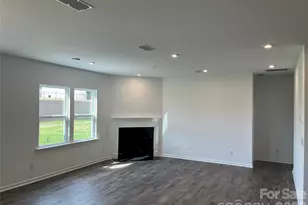 12113 Bradshaw Ct, Charlotte, NC 28278 - Photo 7