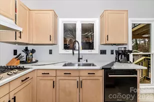 636 Sentinel Oak Ln, Charlotte, NC 28214 - Photo 23