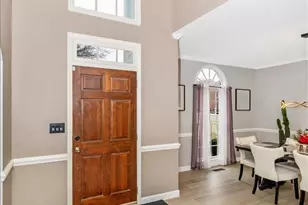 636 Sentinel Oak Ln, Charlotte, NC 28214 - Photo 3