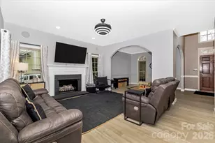 636 Sentinel Oak Ln, Charlotte, NC 28214 - Photo 15