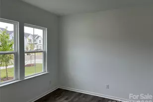 12121 Bradshaw Ct, Charlotte, NC 28278 - Photo 5