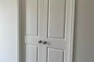 12121 Bradshaw Ct, Charlotte, NC 28278 - Photo 3