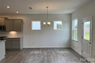 12121 Bradshaw Ct, Charlotte, NC 28278 - Photo 11