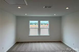 12121 Bradshaw Ct, Charlotte, NC 28278 - Photo 15