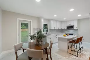 3900 Colebrook Rd, Charlotte, NC 28215 - Photo 9