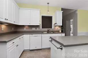 4015 Navajo Ct, Rock Hill, SC 29732 - Photo 13