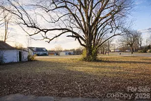 211 Webb Farm Rd, Shelby, NC 28152 - Photo 3