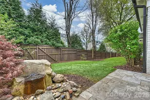 2421 Kenmore Ave, Charlotte, NC 28204 - Photo 29