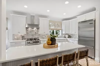 2421 Kenmore Avenue, Charlotte, NC 28204 - Photo 11