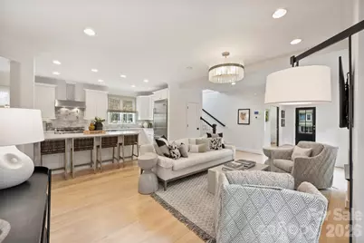 2421 Kenmore Avenue, Charlotte, NC 28204 - Photo 9