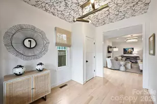 2421 Kenmore Ave, Charlotte, NC 28204 - Photo 5