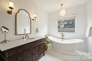 2421 Kenmore Ave, Charlotte, NC 28204 - Photo 25