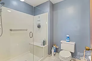 404 W Browning Rd, Hendersonville, NC 28791 - Photo 19