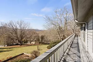 404 W Browning Rd, Hendersonville, NC 28791 - Photo 35