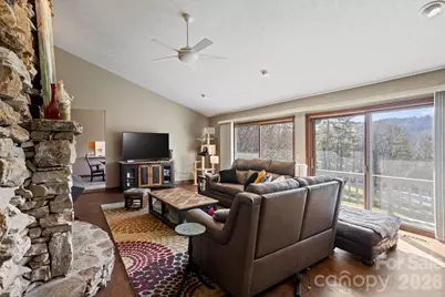 404 W Browning Road, Hendersonville, NC 28791 - Photo 5