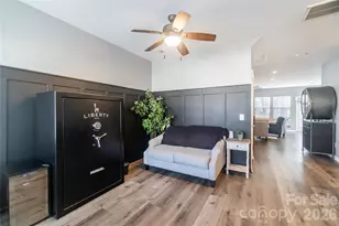 16708 Prairie Falcon Ln, Charlotte, NC 28278 - Photo 3