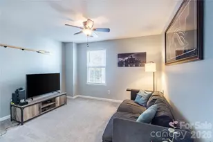 16708 Prairie Falcon Ln, Charlotte, NC 28278 - Photo 13