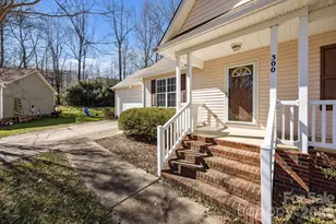 300 Chinaberry Dr, China Grove, NC 28023 - Photo 3