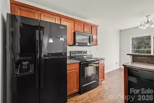 4527 Belmar Pl Rd, Charlotte, NC 28269 - Photo 5