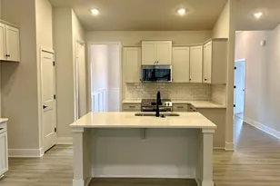 302 Gorham Dr, Albemarle, NC 28001 - Photo 3