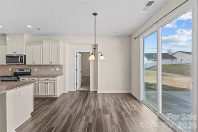 7512 Meridale Forest Drive, Charlotte, NC 28269 - Photo 11