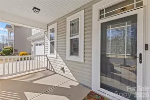 7512 Meridale Forest Dr, Charlotte, NC 28269 - Photo 3