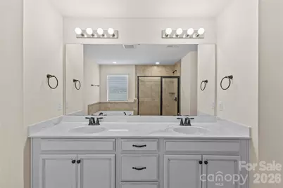 7512 Meridale Forest Drive, Charlotte, NC 28269 - Photo 21