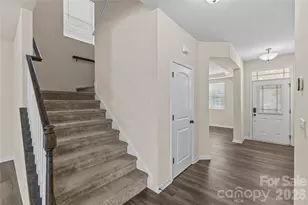 7512 Meridale Forest Dr, Charlotte, NC 28269 - Photo 9