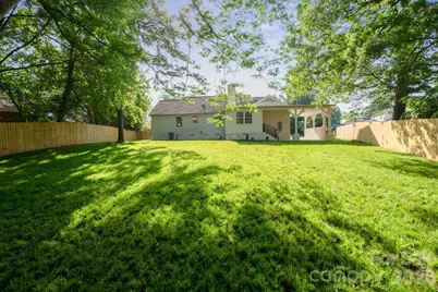 6100 Ashcrest Drive, Charlotte, NC 28217 - Photo 35