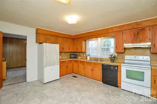 1027 Morningside Park Dr, Gastonia, NC 28054 - Photo 3