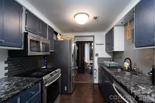 8042 Regent Park Ln, Charlotte, NC 28210 - Photo 11