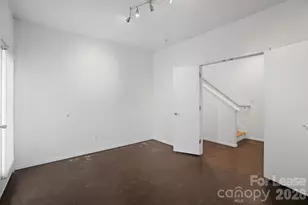 921 Westbrook Dr, Charlotte, NC 28202 - Photo 5