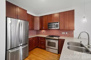 921 Westbrook Dr, Charlotte, NC 28202 - Photo 17