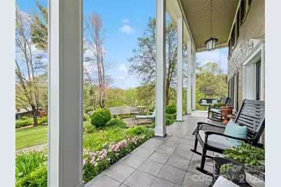 60 Club Knoll Avenue, Waynesville, NC 28786 - Photo 9