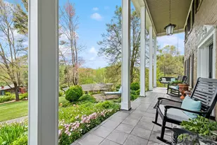 60 Club Knoll Ave, Waynesville, NC 28786 - Photo 9