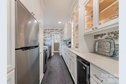 60 Club Knoll Avenue, Waynesville, NC 28786 - Photo 29