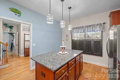 1107 16th Avenue Place NW, Hickory, NC 28601 - Photo 7