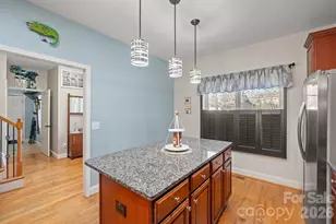 1107 16th Ave Pl NW, Hickory, NC 28601 - Photo 7