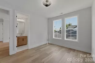 1637 Longfellow St, Charlotte, NC 28205 - Photo 29