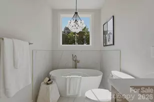 1637 Longfellow St, Charlotte, NC 28205 - Photo 25