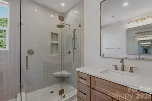 1637 Longfellow St, Charlotte, NC 28205 - Photo 33