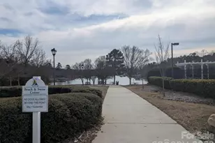 719 Deerbrook Ln, Fort Mill, SC 29708 - Photo 7