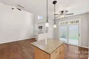 719 Deerbrook Ln, Tega Cay, SC 29708 - Photo 7