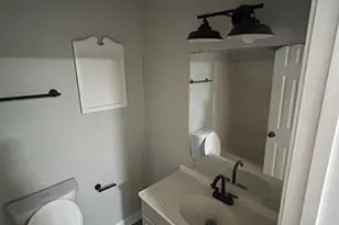 386 17th Ave NE, Hickory, NC 28601 - Photo 9