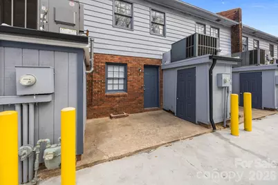 386 17th Avenue NE, Hickory, NC 28601 - Photo 3