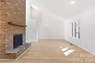 402 Woodfield Dr, Asheville, NC 28803 - Photo 3